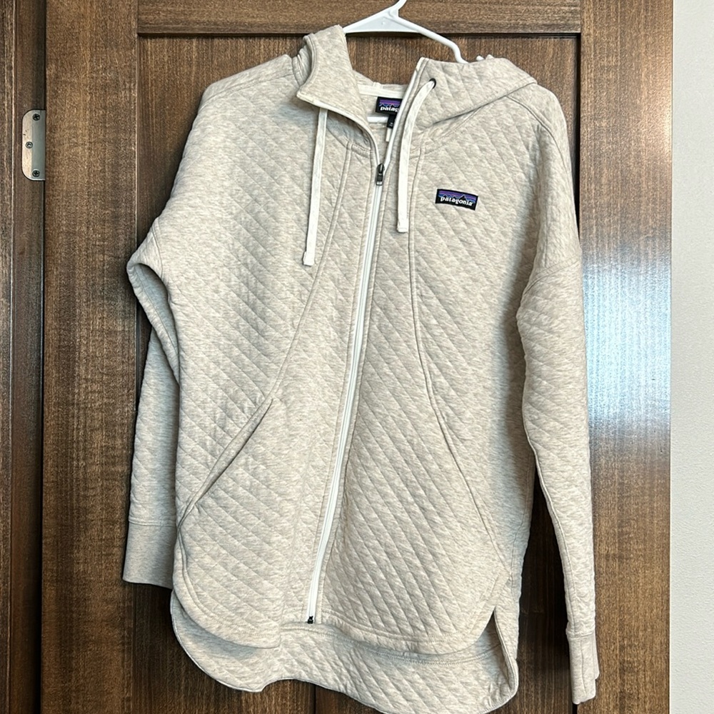 Patagonia quilted full zip